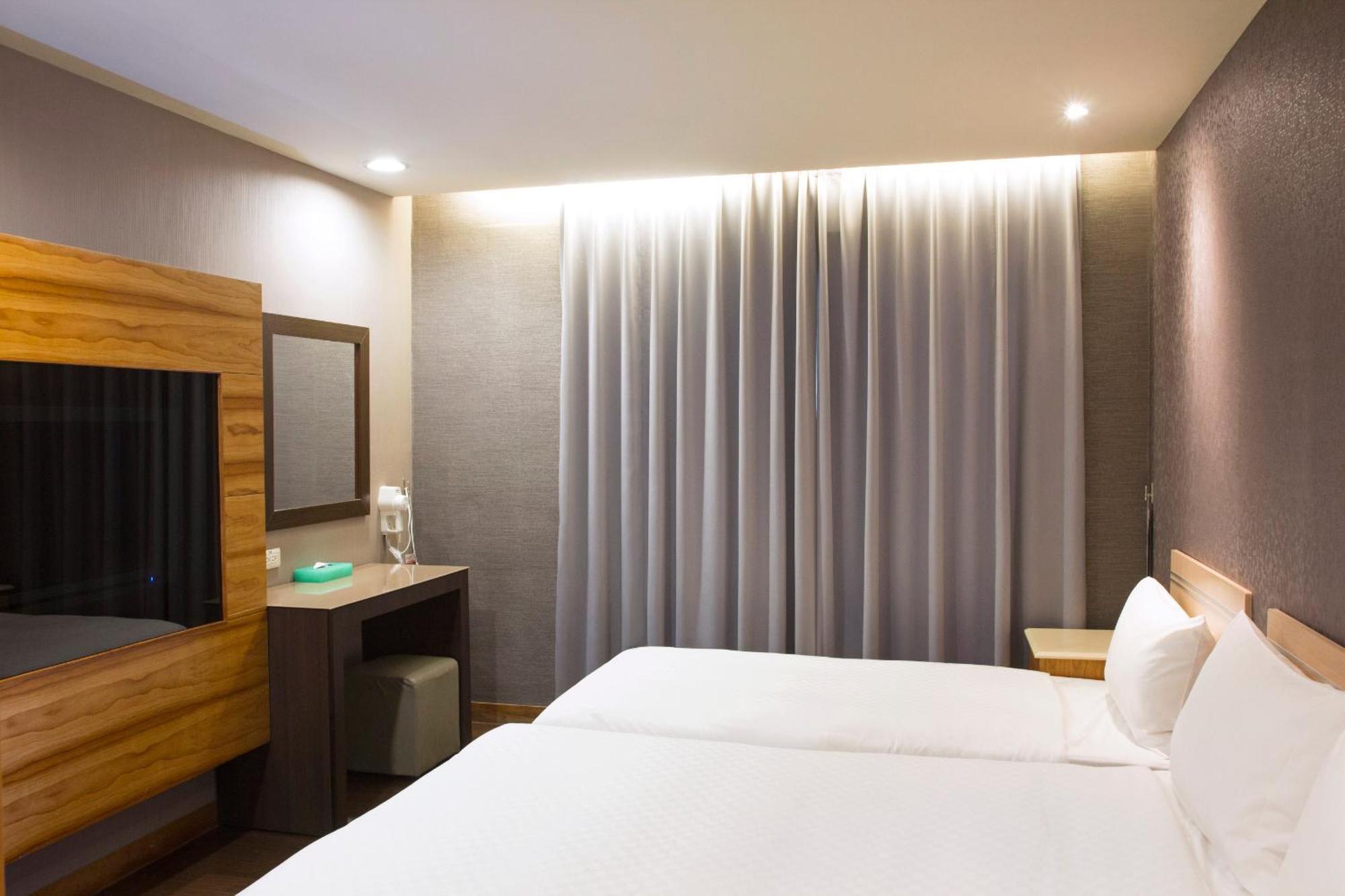 Vip Hotel Taipei Exterior photo