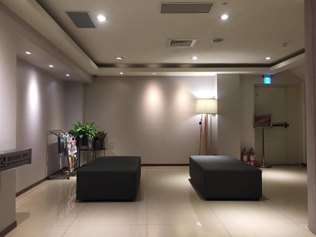 Vip Hotel Taipei Exterior photo